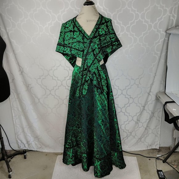 Vintage Dresses & Skirts - Vintage Brocade Green Black 2 Pc Set Skirt Shawl